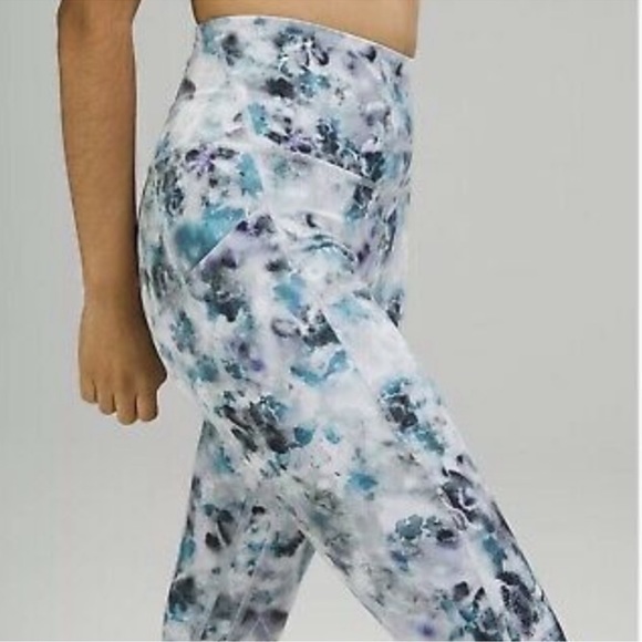NWT Lululemon (kaleidofloral) align pant - Picture 2 of 4